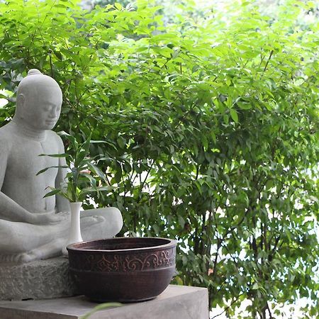 Palm Tree Boutique Hotel Phnom-Penh Buitenkant foto