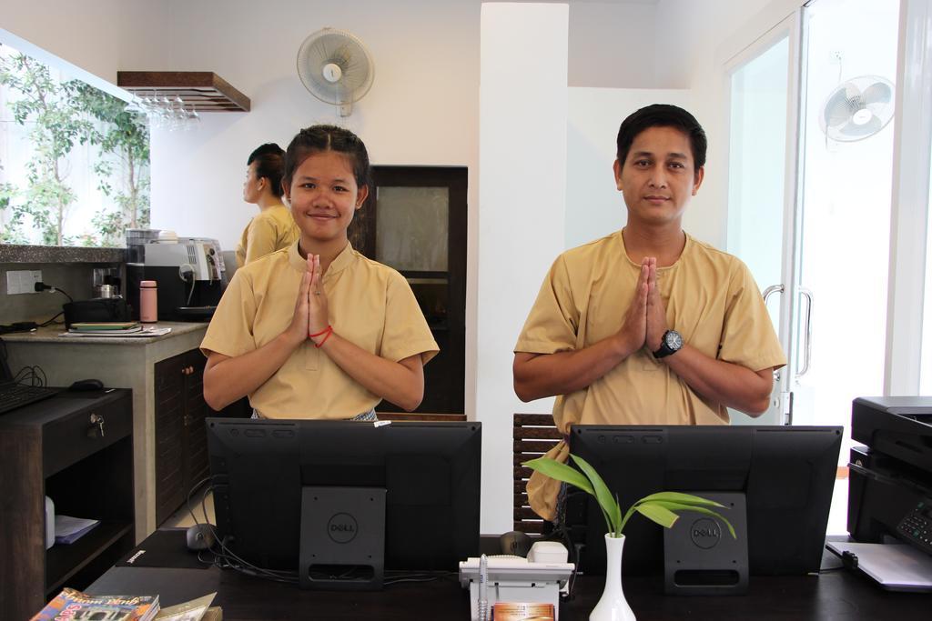Palm Tree Boutique Hotel Phnom-Penh Buitenkant foto