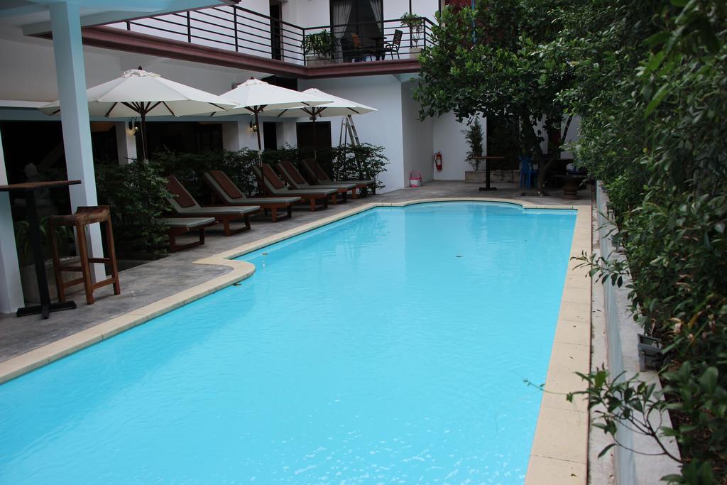 Palm Tree Boutique Hotel Phnom-Penh Buitenkant foto
