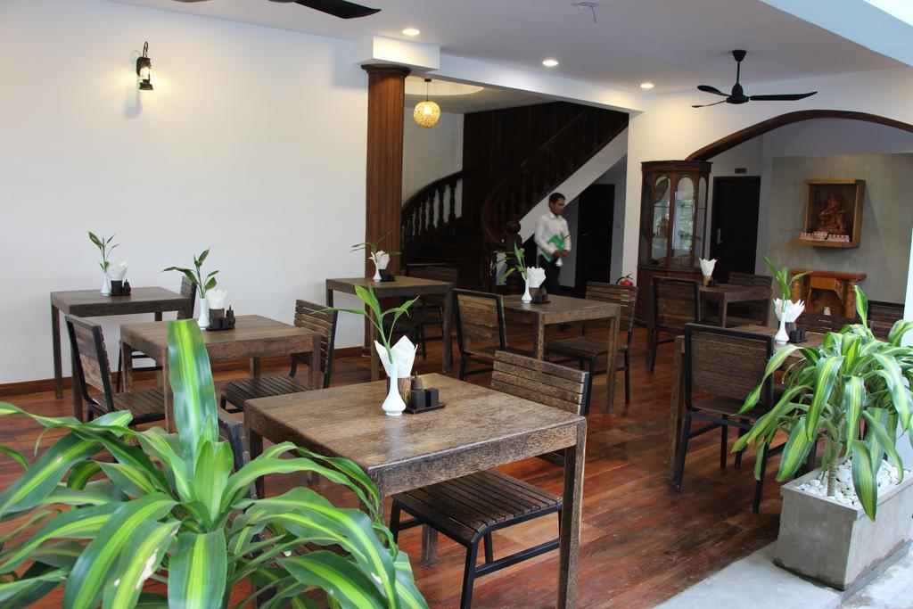 Palm Tree Boutique Hotel Phnom-Penh Buitenkant foto