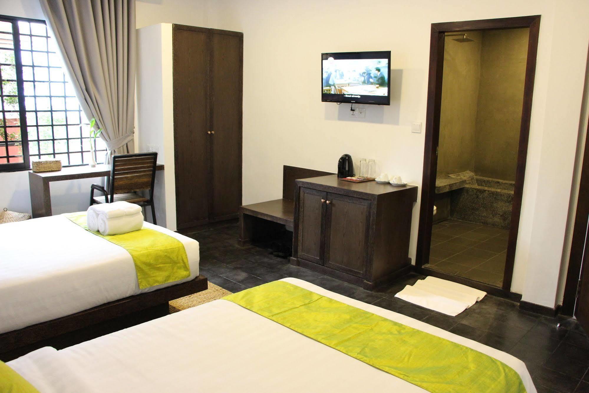 Palm Tree Boutique Hotel Phnom-Penh Buitenkant foto