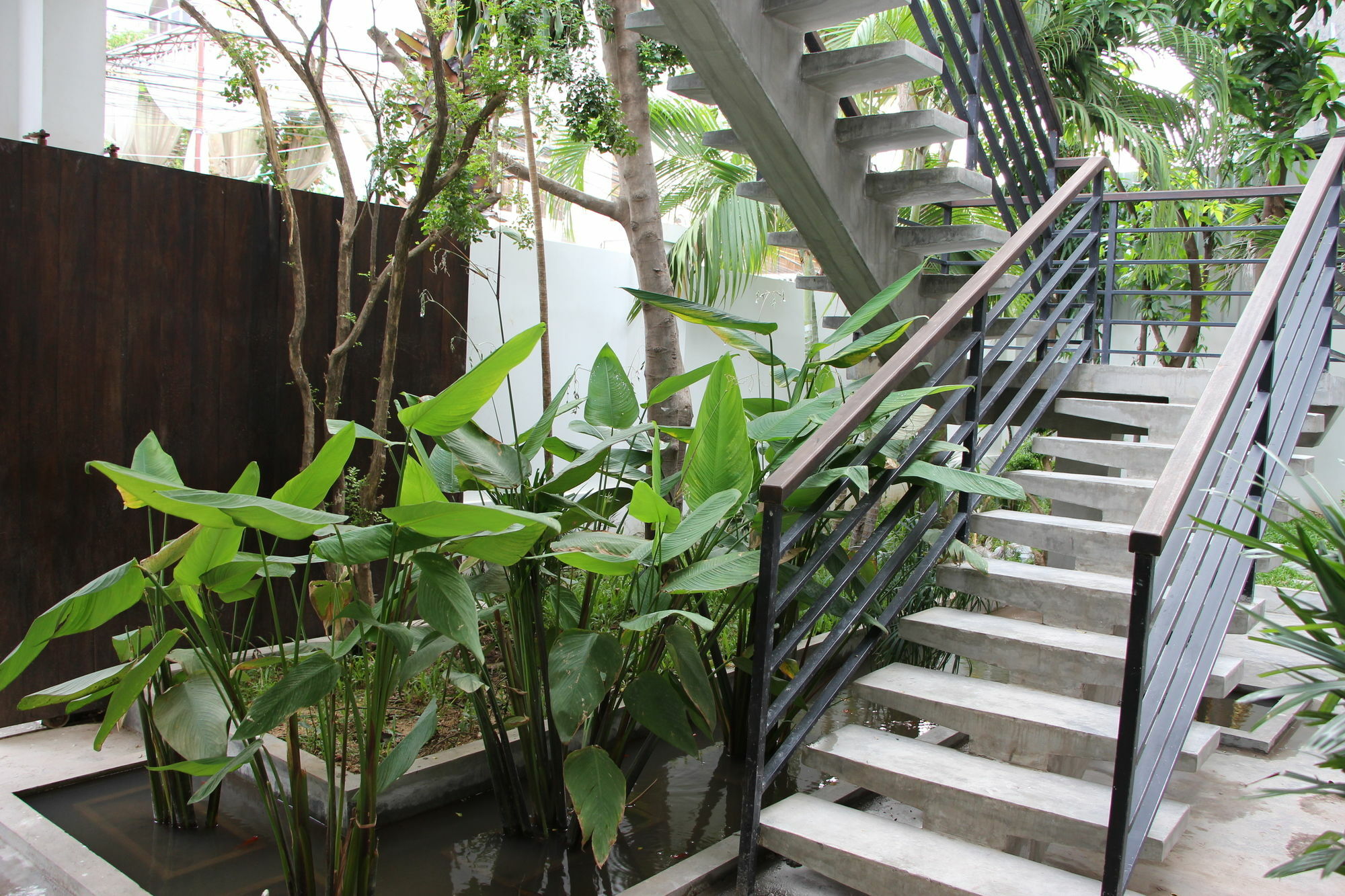 Palm Tree Boutique Hotel Phnom-Penh Buitenkant foto